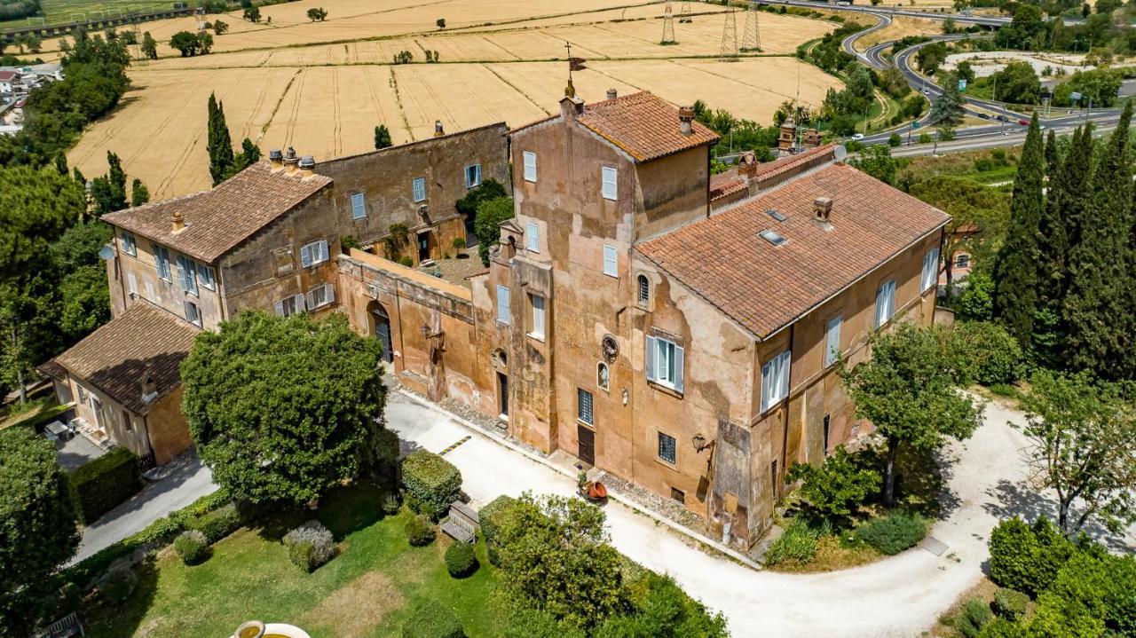 Maison d'hôtes Castello Del Duca à Marcigliana Extérieur photo